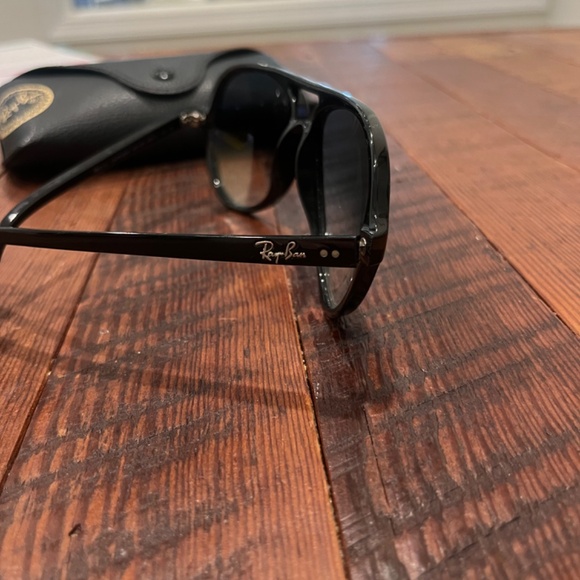 Ray-Ban CATS 5000 Classics Black Grey Gradient Lenses Unisex - Picture 5 of 5